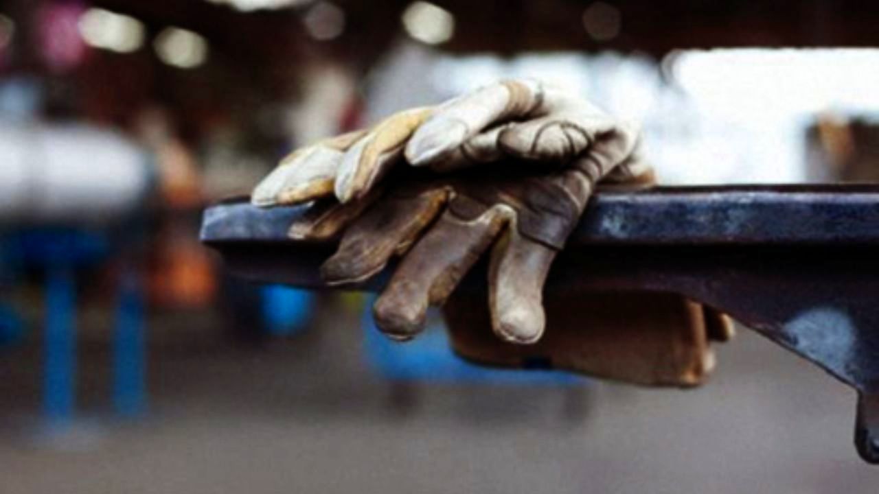 کارگرانی که بعد از تعطیلات به کار بر‌ نمی‌گردند