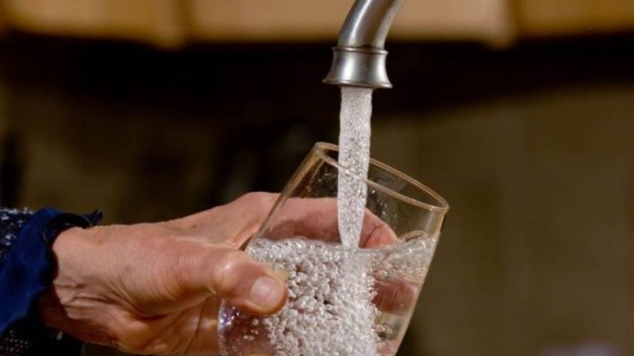 آب شرب شهر سپیدان فاقد هرگونه آلودگی است
