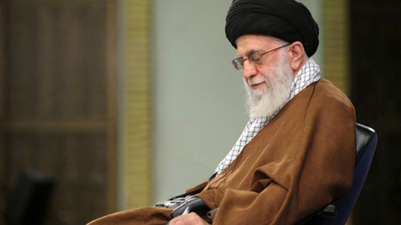 پیام تسلیت رهبر انقلاب در پی درگذشت امام جمعه سابق آذربایجان غربی