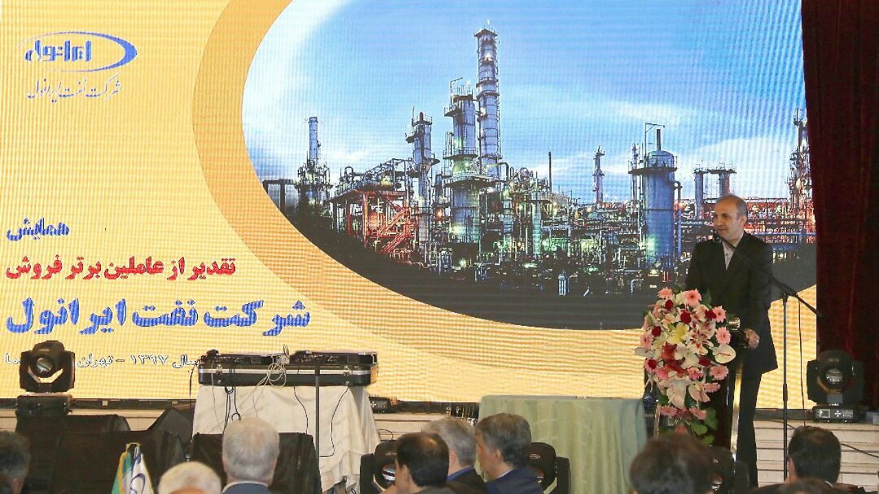 ایرانول روغن موتورهایی با تاییدیه رنو و بنز به بازار عرضه می کند