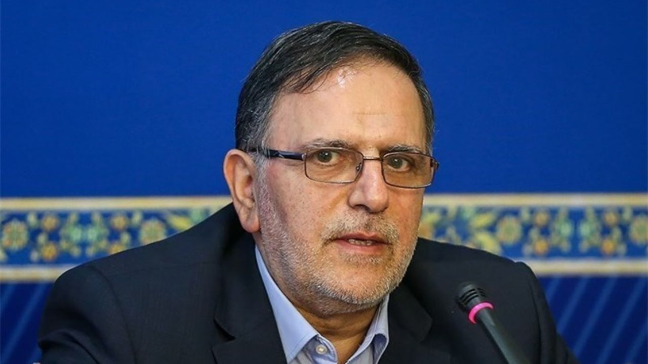موسسات غیرمجاز بانک مرکزی را به نقطه عطف انتقادات برای دستیابی به منافع خود تبدیل کردند