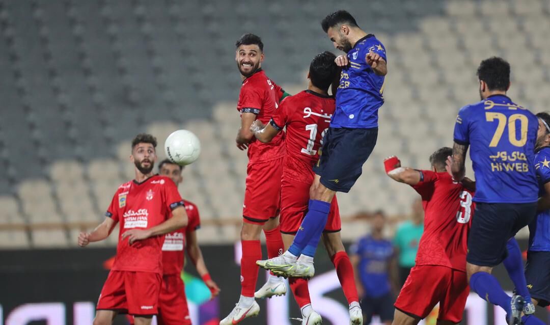 5 هزار نفر را به استادیوم راه می دهند تا دهن مردم را ببندند/ تعویق دربی به سود پرسپولیس است