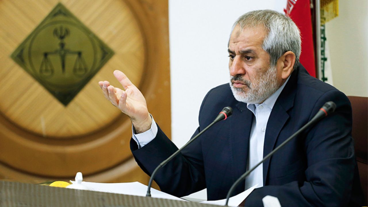 صدور کیفرخواست اسفندیار رحیم مشایی/ بررسی فروش انبوه سکه به افراد/ اتهام برخی دانشجویان بازداشتی امنیتی است