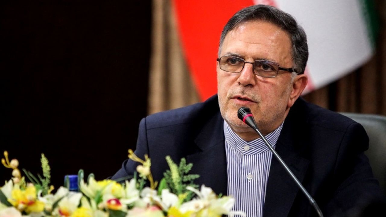 رئیس کل بانک مرکزی در اولویت تغییر باشد