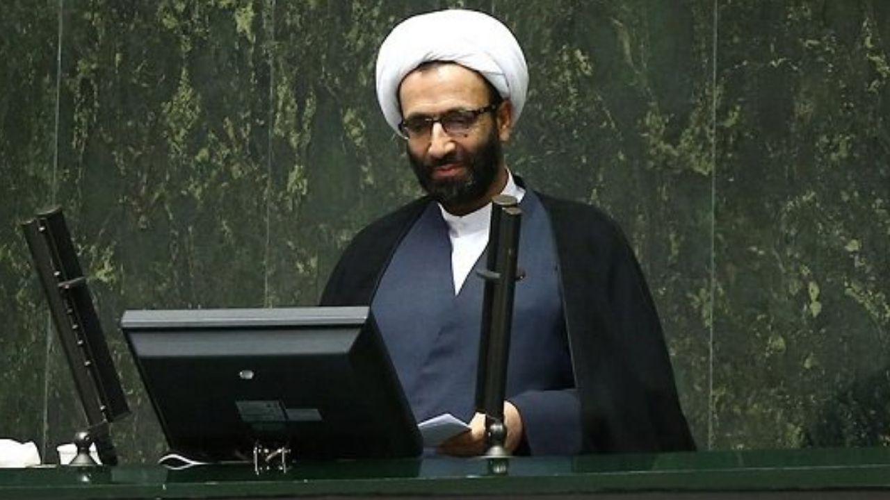 وضعیت مدارس خارج از کشور بررسی می‌شود