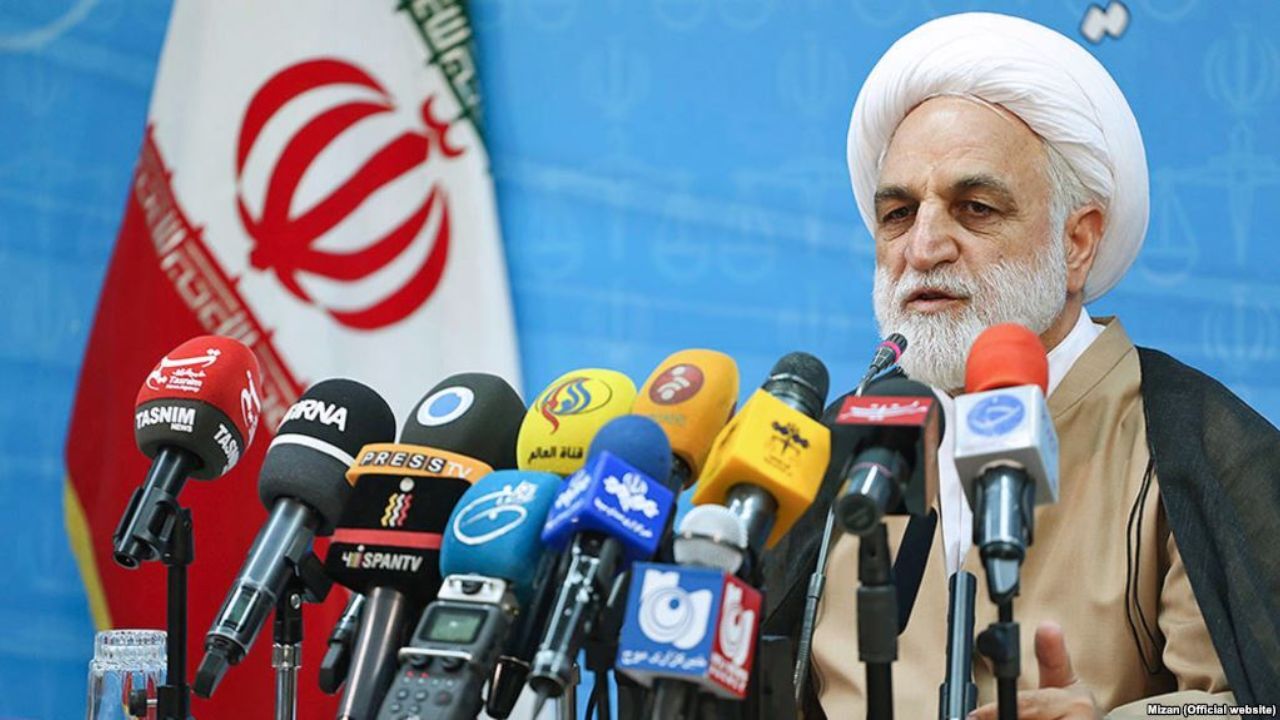 روایت محسنی‌اژه‌ای از«حمید مظلومین» که با دو تن سکه بازداشت شد/ قاضی اجازه پخش فیلم مائده هژبری را نداده بود