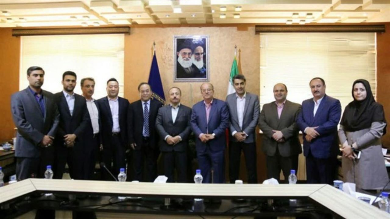 دیدار شهردار رشت با سرمایه‌گذاران چینی تراموا