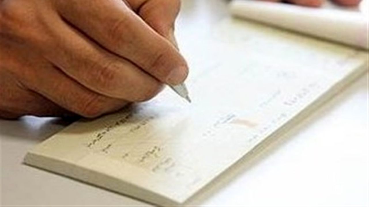 مبادله 9.1 میلیون چک در کشور/ کاهش 7 درصدی تعداد چک‌های برگشتی