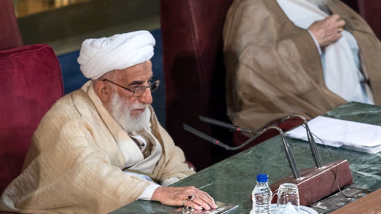 ابقای آیت‌الله جنتی در دبیری شورای نگهبان/ کدخدایی قائم‌مقام شد
