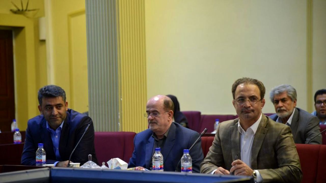 بعد از فراکسیون امید نوبت به فراکسیون مستقلین رسید/ دیدار با روحانی در هفته آینده