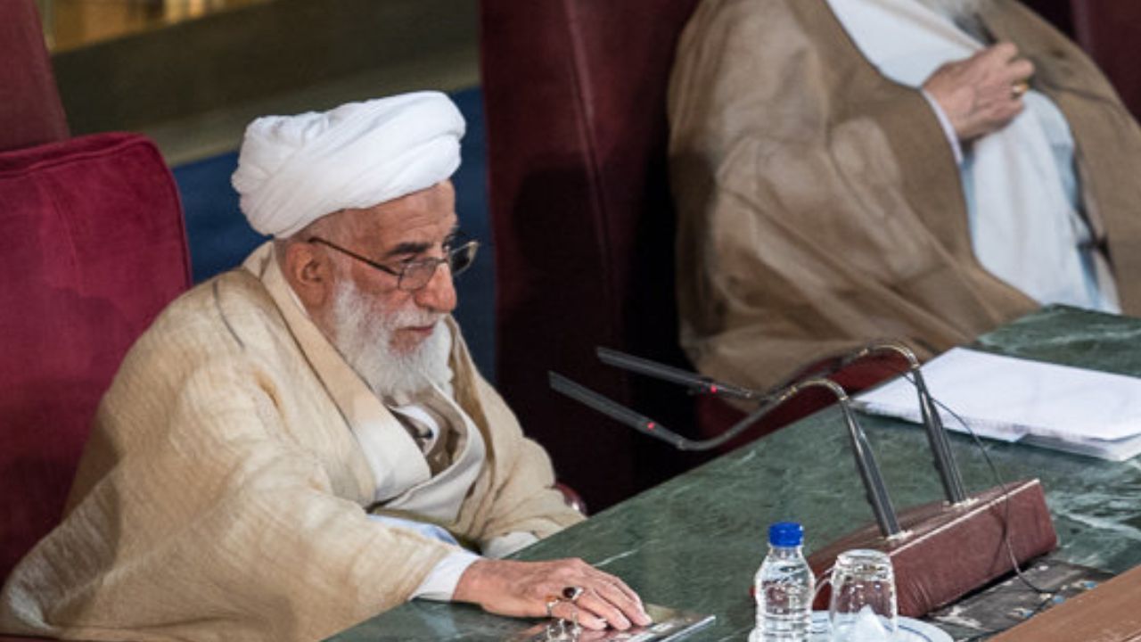 لازم است دادگاه مفسدان و اخلالگران اقتصادی به صورت علنی برگزار شود
