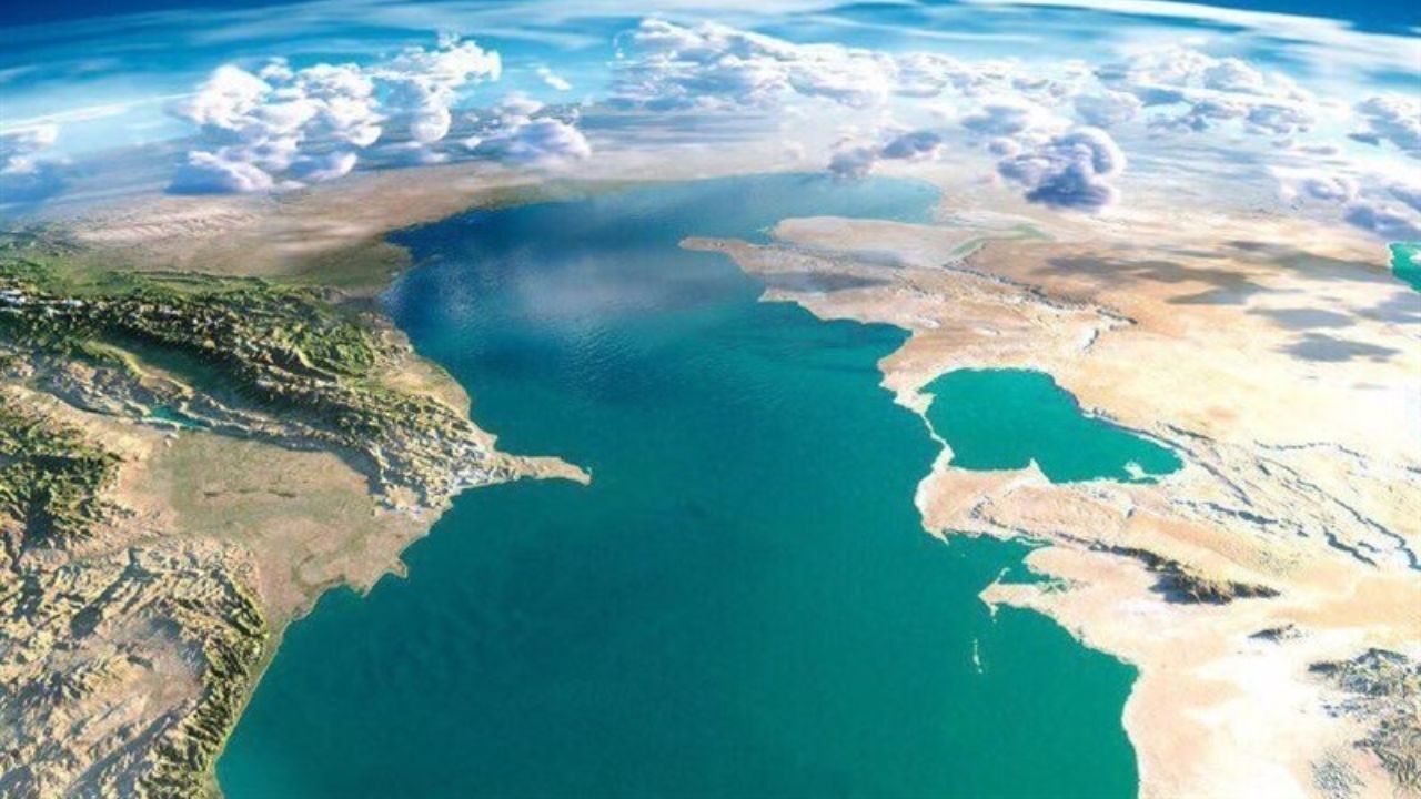 امکان تردد با پرچم ایران در همه‌ خزر فراهم شد/ سهم دریایی ایران در دریای خزر افزایش یافت