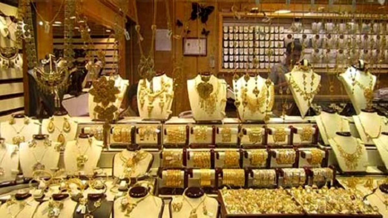 توقف خرید و فروش طلا در بازار تبریز