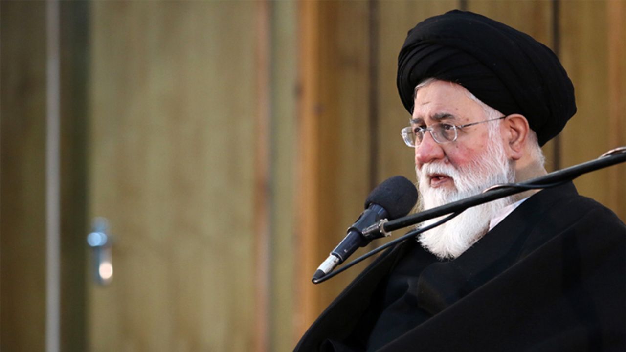 غیرخودی در راس نظام وجود ندارد/ در راس کارگزاران نظام از ابتدای انقلاب تا به امروز، خائن و سواستفاده‌چی نداشته‌ایم