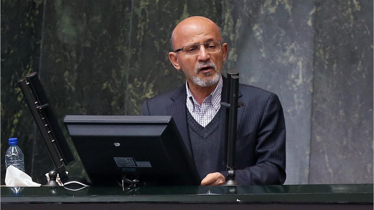 در جمهوری اسلامی رئیس‌جمهور و مجلس دیگر کاره‌ای نیستند/ منافع بعضی‌ها در متشنج‌ کردن فضای سیاسی است