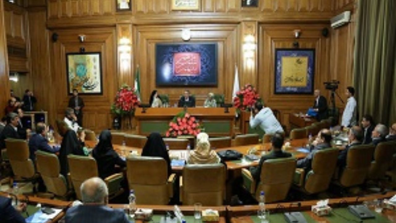 اولین طرح سوال از افشانی در دستور کار شورا