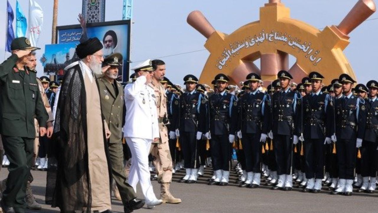 ملت ایران از اخم آمریکا نهراسید و آن را به عقب‌نشینی کشاند/ جوانان مؤمن اجازه ندهند دشمن در صفوف یکپارچه آنان نفوذ و اختلال کند