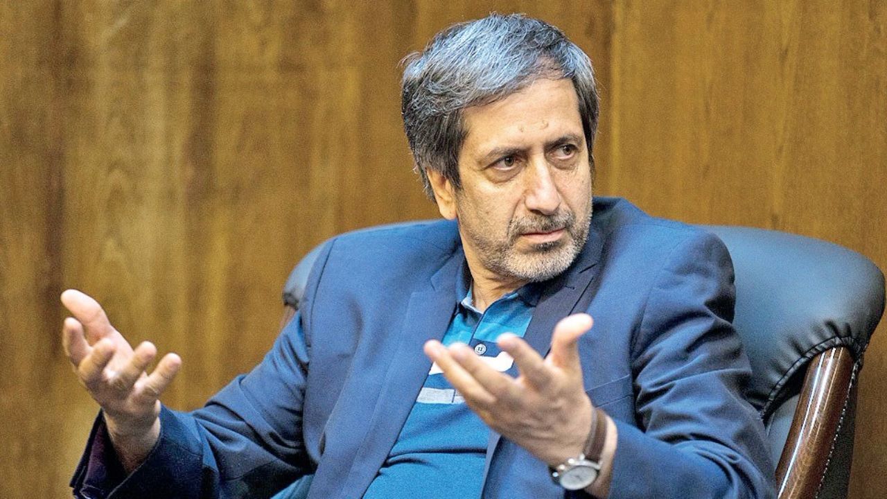 وقت جراحی در اقتصاد و سیاست است/ مسئولان باید از کرختی دربیایند/ روشنفکران به میدان بیایند