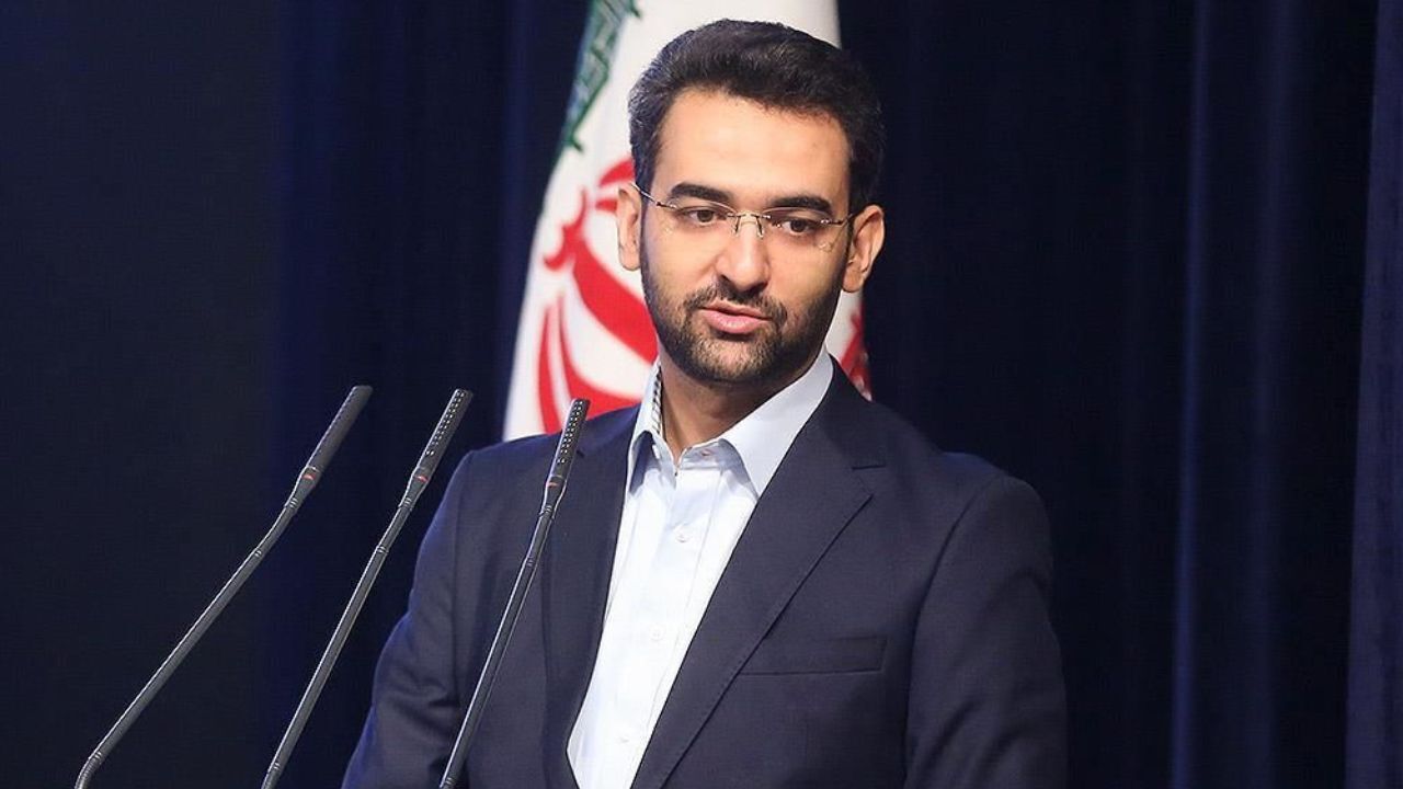 برای افشای امضاهای طلایی کوتاه نمی آیم