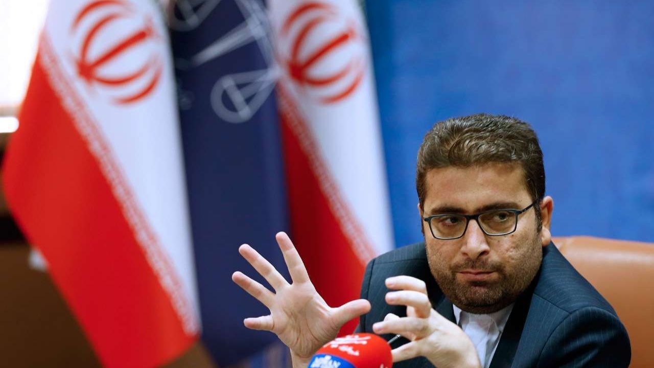 هیچ عنوان شغلی به نام بازرس در تعزیرات وجود ندارد