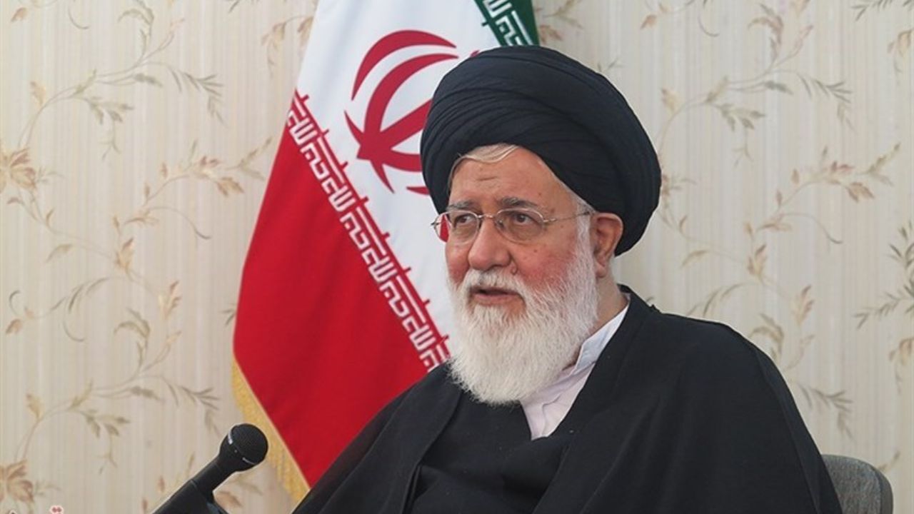 حمایت رهبری از دولت و مجلس به معنای تایید سوءتدبیرها نیست/ رئیس اف‌ای‌تی‌اف، وزیر خزانه‌داری امریکا است