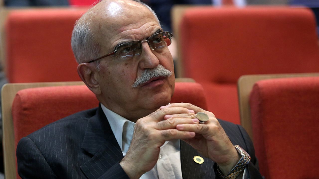 هر نوع شفافیت‌سازی در روابط پولی به نفع جامعه ایرانی است