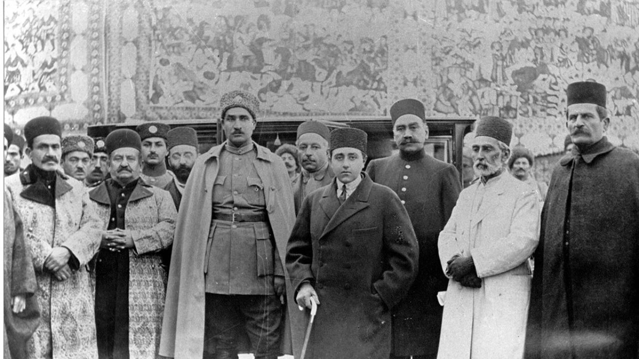 وزیری که شاه شد