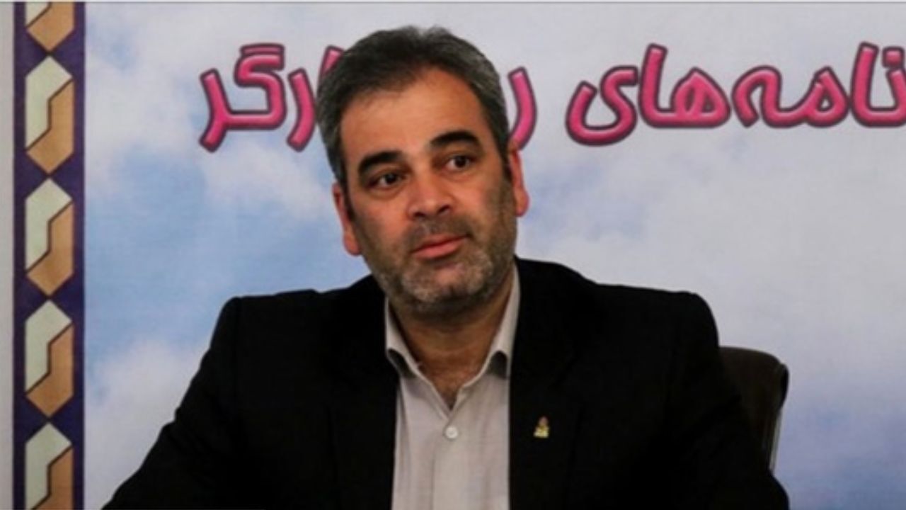 کارگران پیمانکاری اعتراض می‌کنند اما مجلس برای رسمی‌ها تصمیم می‌گیرد/ برای این «مجلس انقلابی» باید تاسف خورد/ از فراکسیون کارگری فقط یک نام باقی مانده است