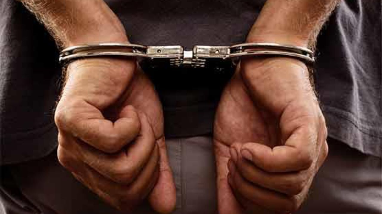 10 کیلوگرم تریاک از ساک 2 مسافر اتوبوس در رودبار کشف شد