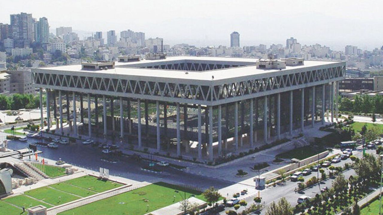 مصوبه شورای نظارت: صداوسیما با هنرمندان هنجارشکن در فضای مجازی همکاری نکند