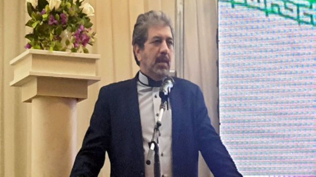 بهروز وثوقی برای ورود به ایران منعی ندارد