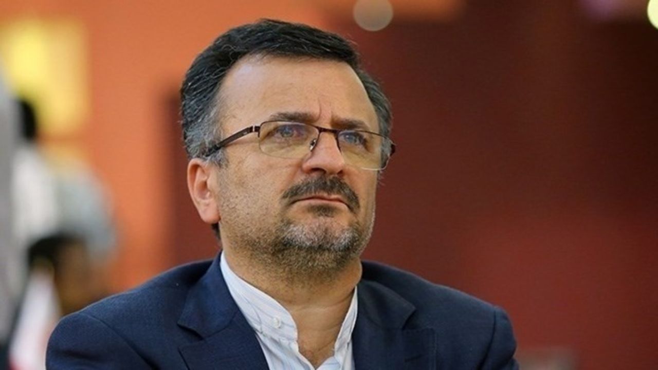 داورزنی: قائمی هرچه دارد از والیبال دارد