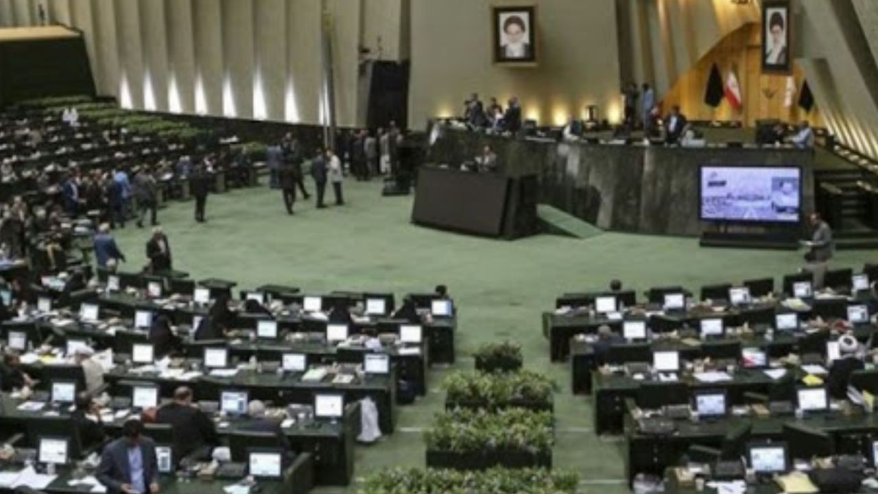 بررسی دو مصوبه مجلس برای برق در بودجه 1400