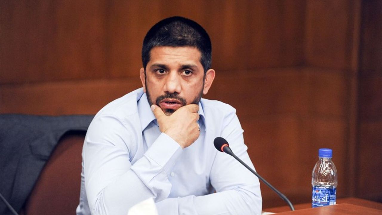 خانه کشتی را حکومت نظامی کردم