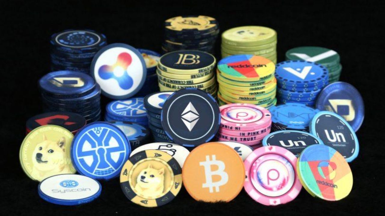 بیتکوین و اتریوم صعود کردند، دوج کوین ریزش