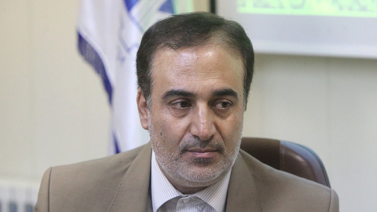 کنار هم بودن و همدلی می تواند مشکلات را از پیش رو بردارد