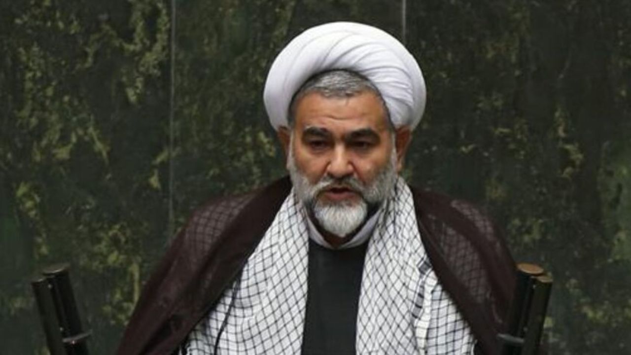 طرح تقویت و صیانت از فضای مجازی شمشیرزنی نیست / وقتی نمی‌توانم 500 هزار فالور داشته باشم مجبور به استفاده از پیام‌رسان خارجی می‌شوم