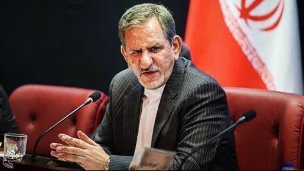 برخی از سر دلسوزی خواستار استعفای دولت بودند/ سیاست‌هایی وضع کردیم که در شرایط عادی آن را قبول نداشتیم/ خیلی از دوستان با نادانی کامل به دولت فشار آوردند/ هیچ کس از ما نپرسید چگونه نفت فروختید/ مهم‌ترین مانع کشور دیرفهمی تغییرات جامعه بر جهان و بی‌توجهی ب