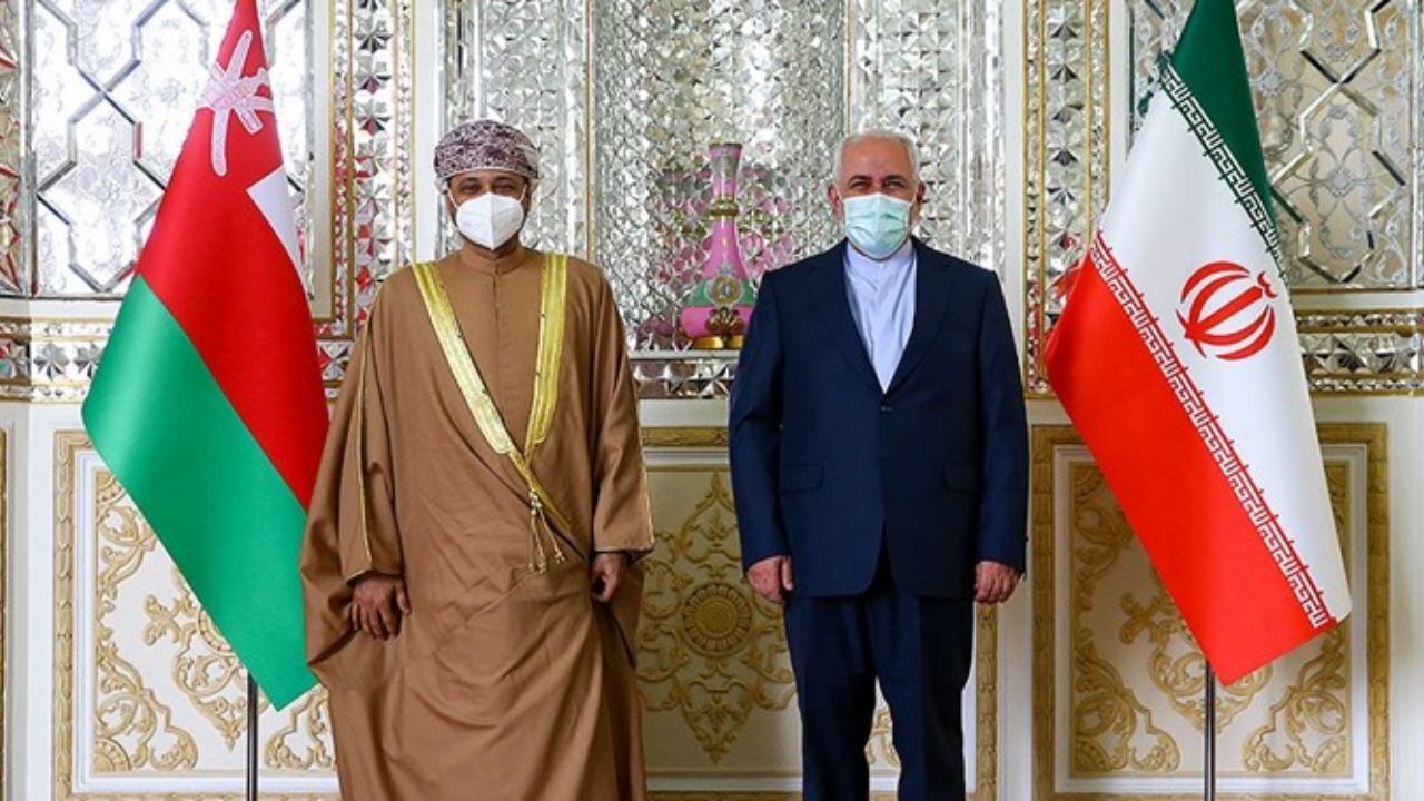 وزیر خارجه عمان با ظریف دیدارکرد و به گفت‌وگو نشست