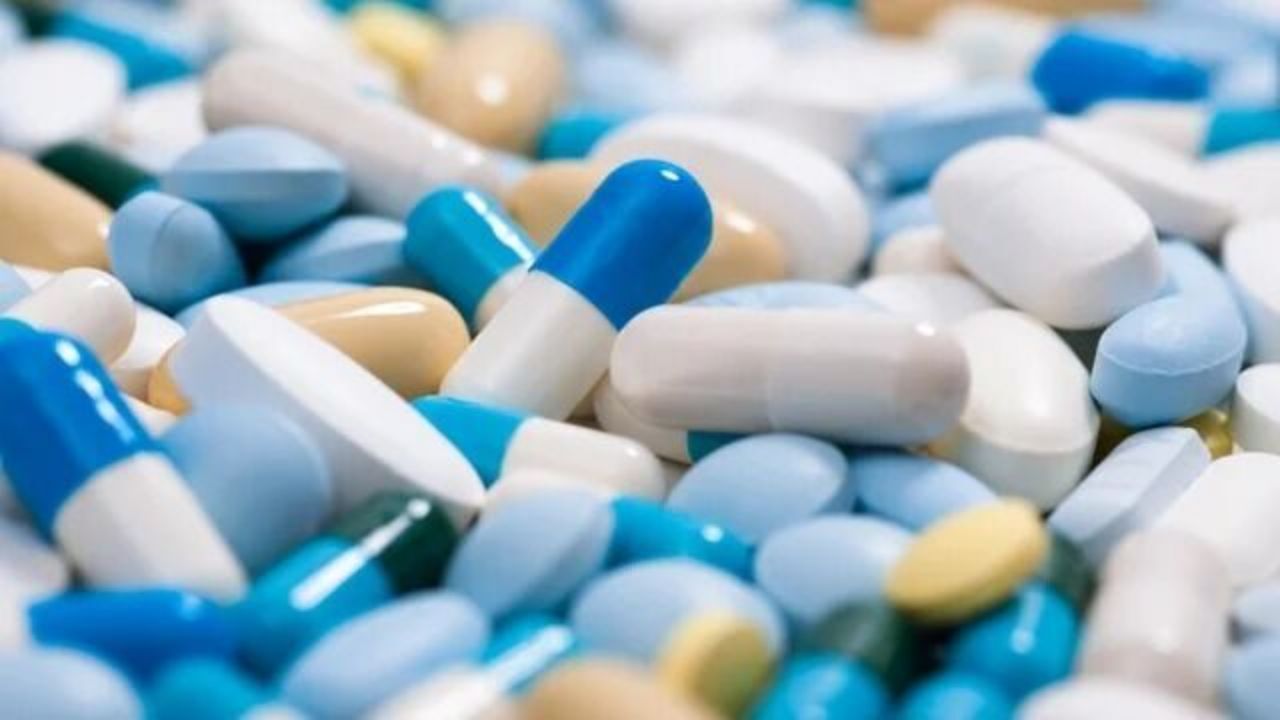 چرا قیمت برخی اقلام دارویی ایرانی گران‌تر از مشابه وارداتی است؟