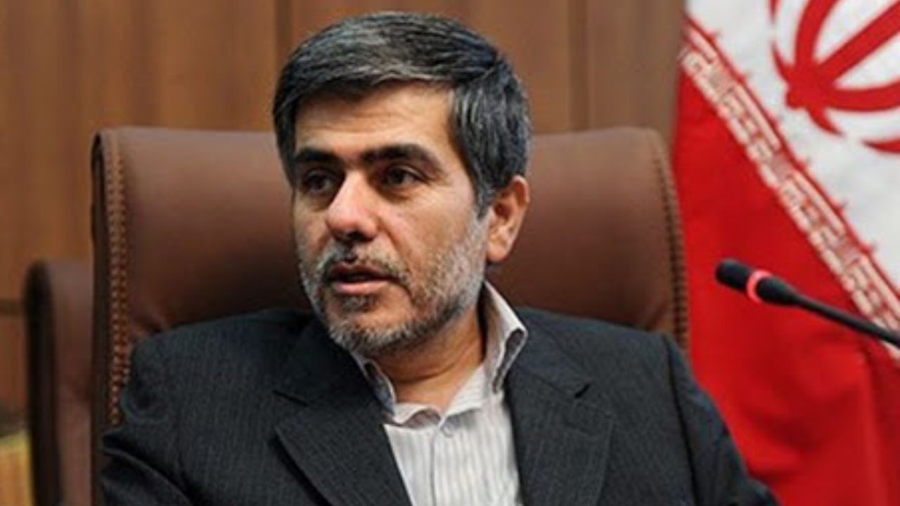 اگر این را درک کنیم که عالم محضر خدا است، نیاز به دوربین نیست/ روسای سازمان انرژی اتمی باید مدارجی را در حکومت داری طی کرده باشند