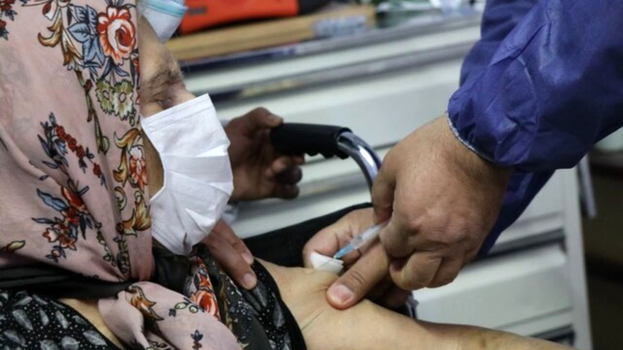 مرگ سالمندان بر اثر کرونا با واکسیناسیون 65 درصد کاهش یافته است