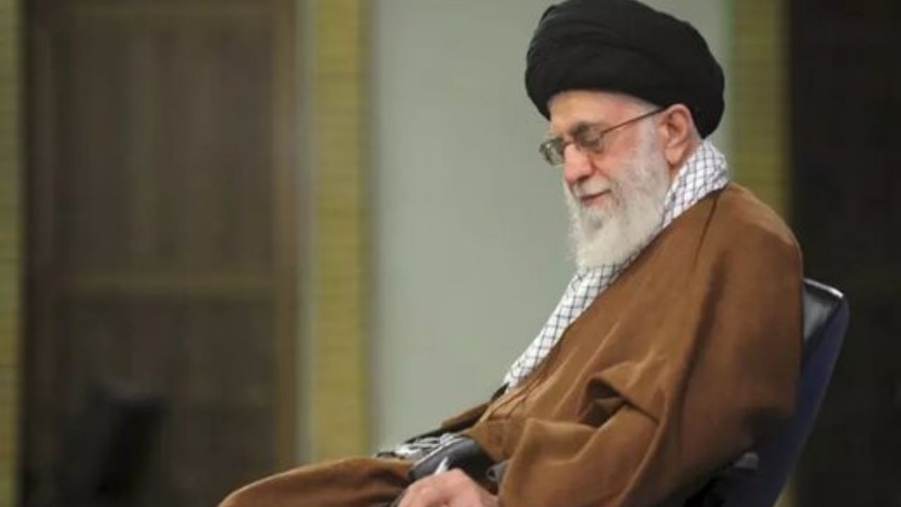 آفرین بر پهلوانان کشتی فرنگی کشور و مربی آنان که همه بویژه جوانان را شاد کردند