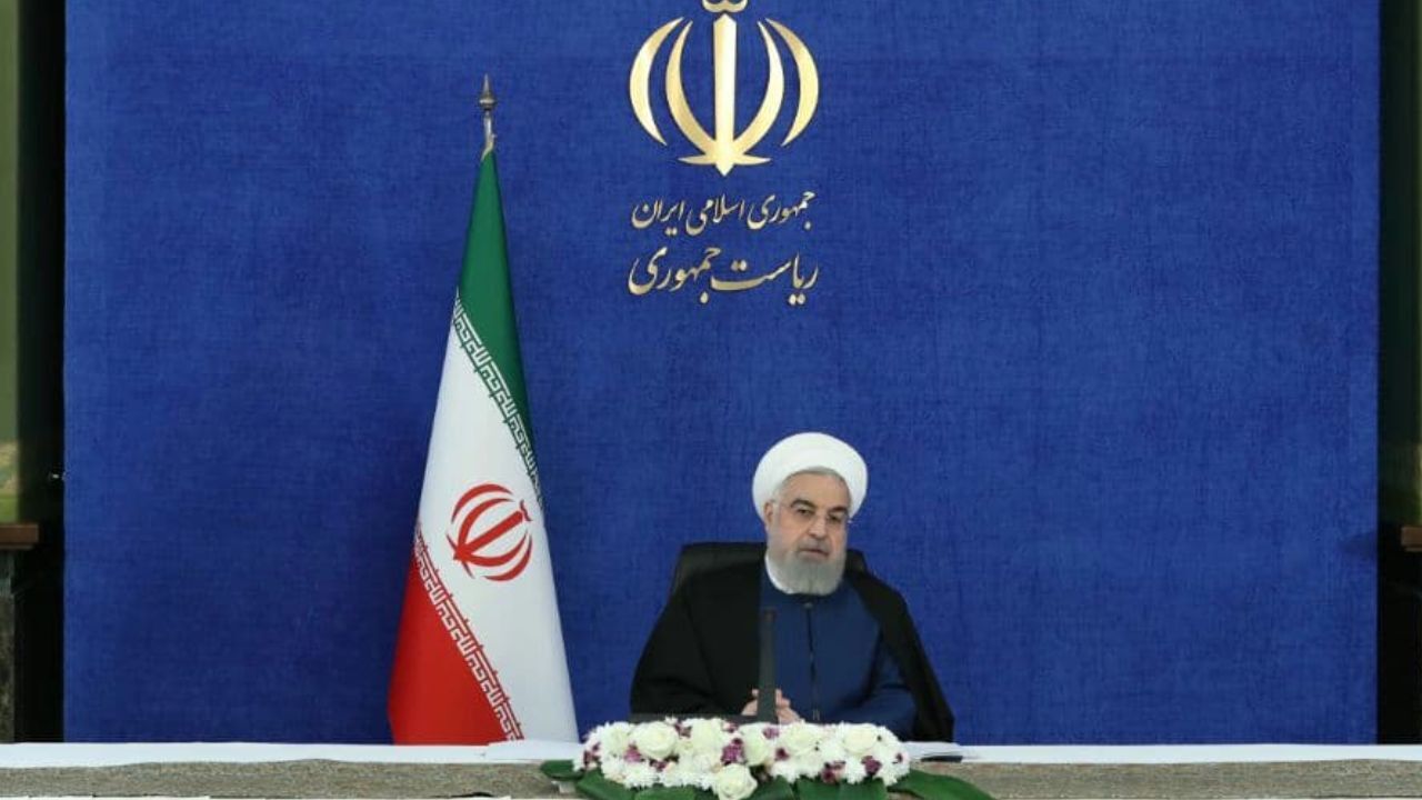 اگر جسارت دارید روحانی را محاکمه کنید!