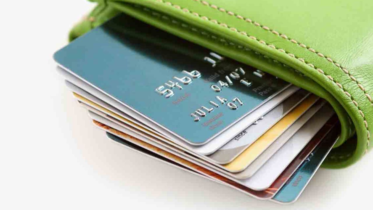 کدام بانک‌ها کارت اعتباری 7 میلیونی می‌دهند؟