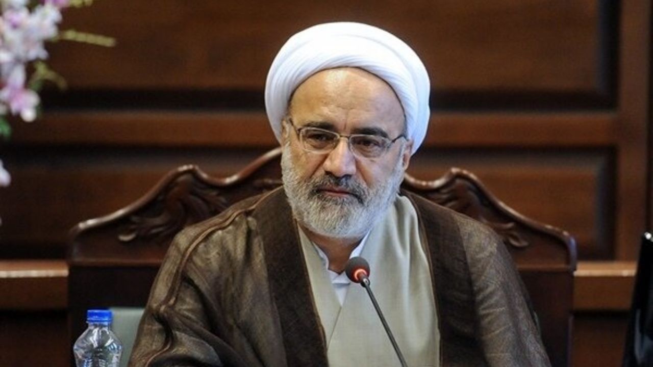 ابراز ناراحتی معاون اول قوه قضاییه از اجباری شدن آزمون وکلا برای قضات / مصدق: قضات از توهینی که به آنها شده ناراحت هستند / این بود مجلس انقلابی؟