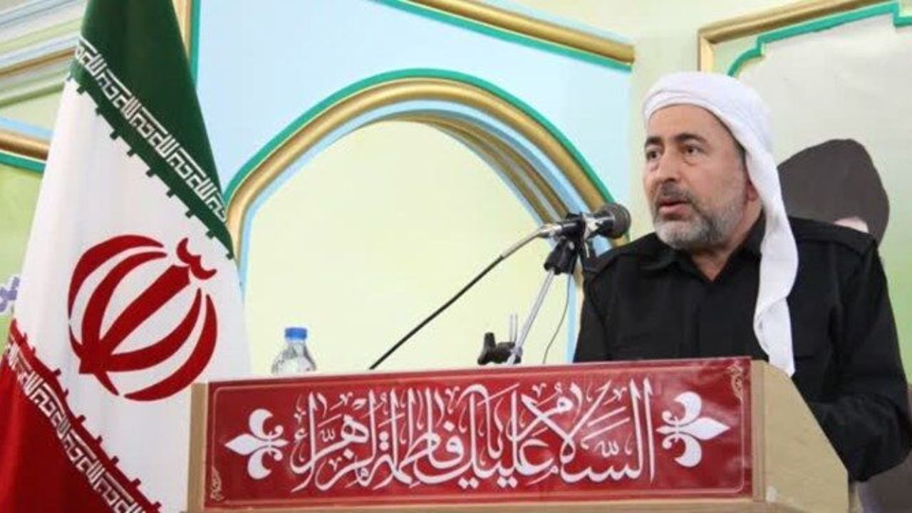 اطاعت از رهبری واجب است