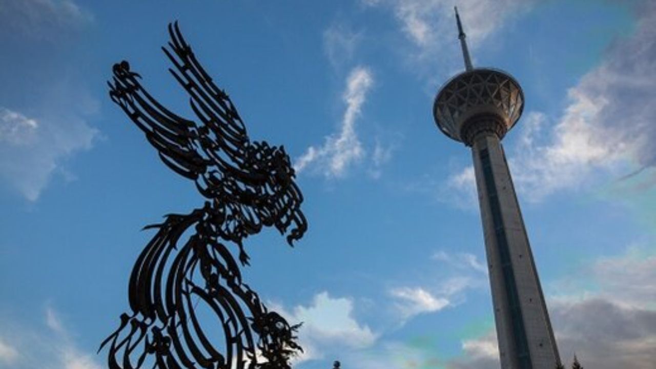 جشنواره جهانی فیلم فجر منحل نشده است/ از "فیاپف" خارج نمی‌شویم، آدرس غلط ندهید