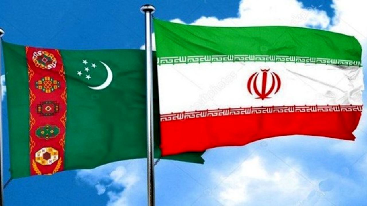با دست خود تجار را از بازار ترکمنستان دور کردیم/ وزارت نفت سرمایه تجار را پس نمی‌دهد