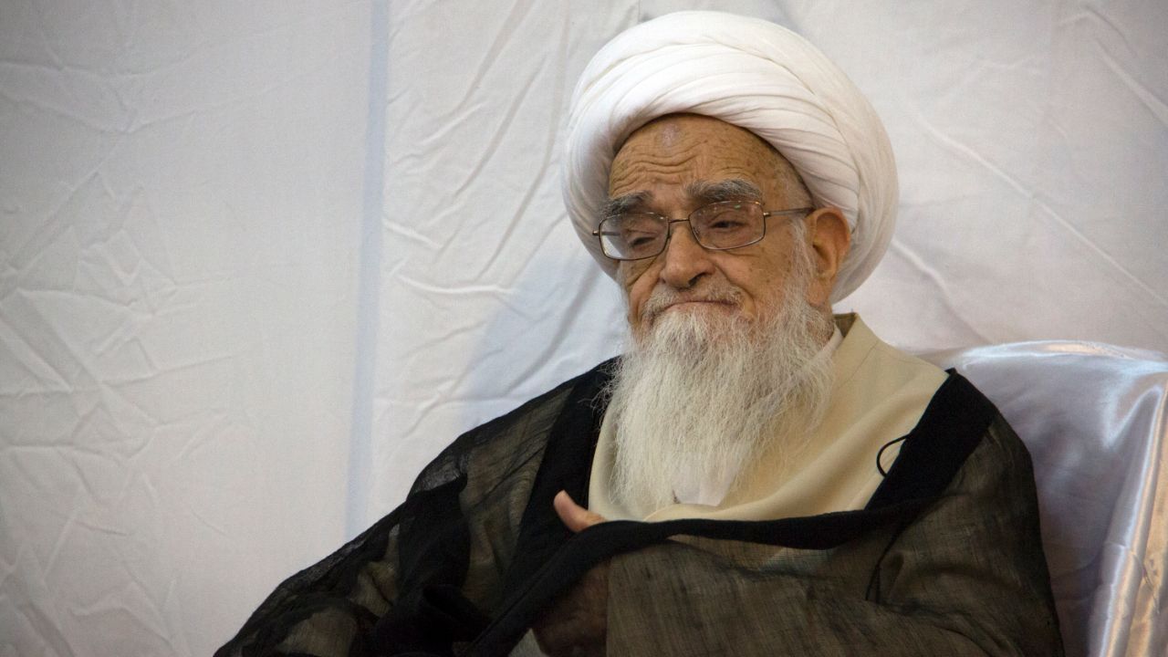 از هیچ فرد و نهاد و جریانی، گله و شکایتی ندارم